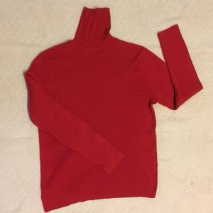 Woman’s Red Long-Sleeve Turtleneck Sweater Size XL